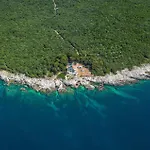 Lighthouse Crna Punta *