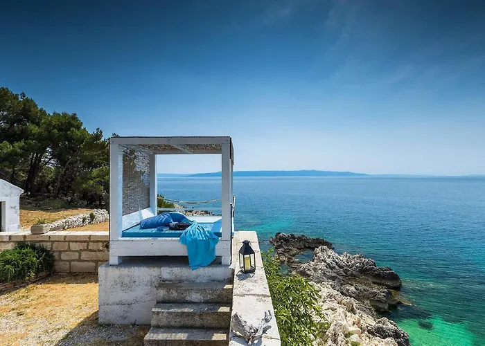 Lighthouse Crna Punta *